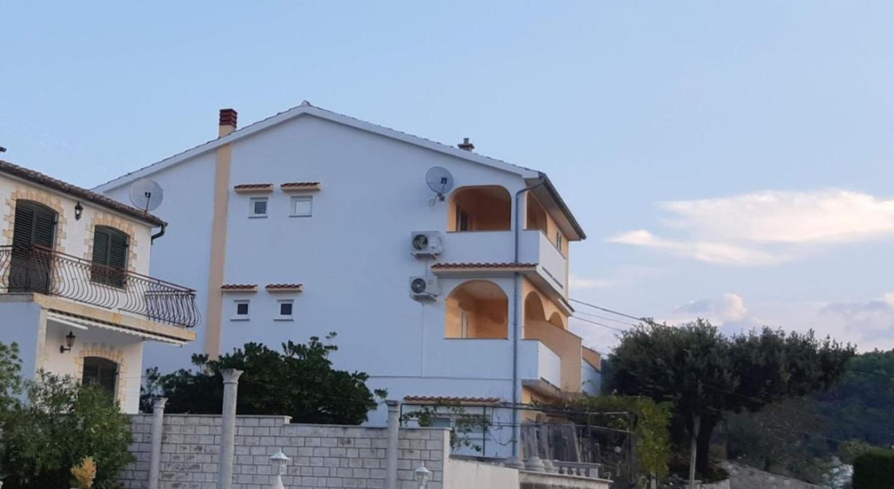 Guest House Violeta Palit Εξωτερικό φωτογραφία